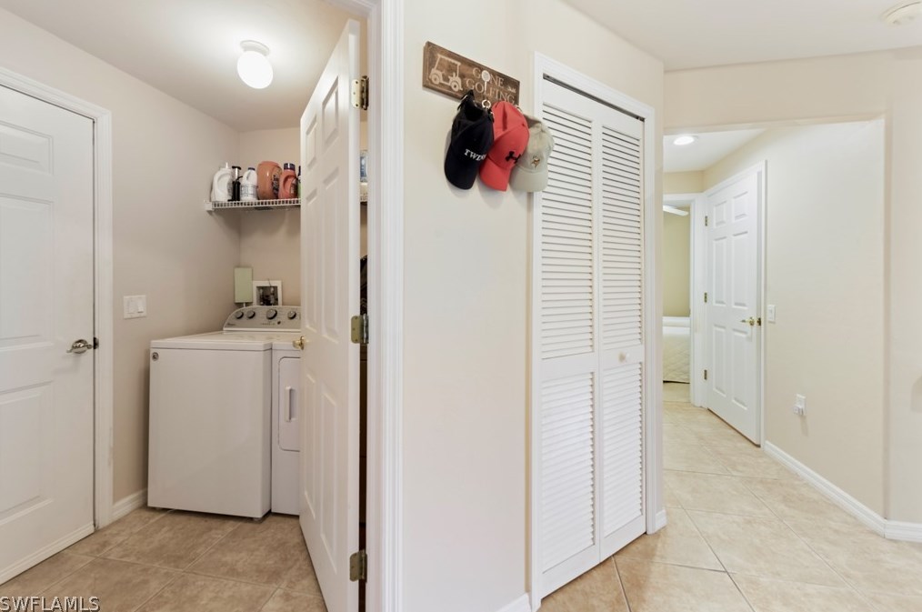 10009 Sky View Way, Fort Myers, FL 33913-6611
