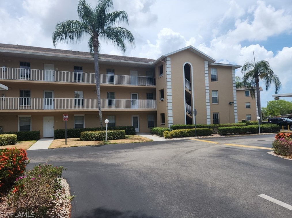 9660 Victoria Ln #a301, Naples, FL 34109