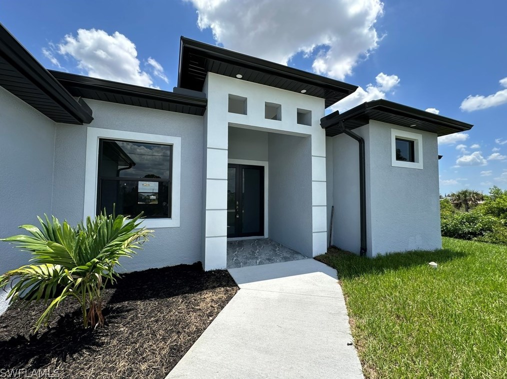2803 21st St, Lehigh Acres, FL 33971-0504