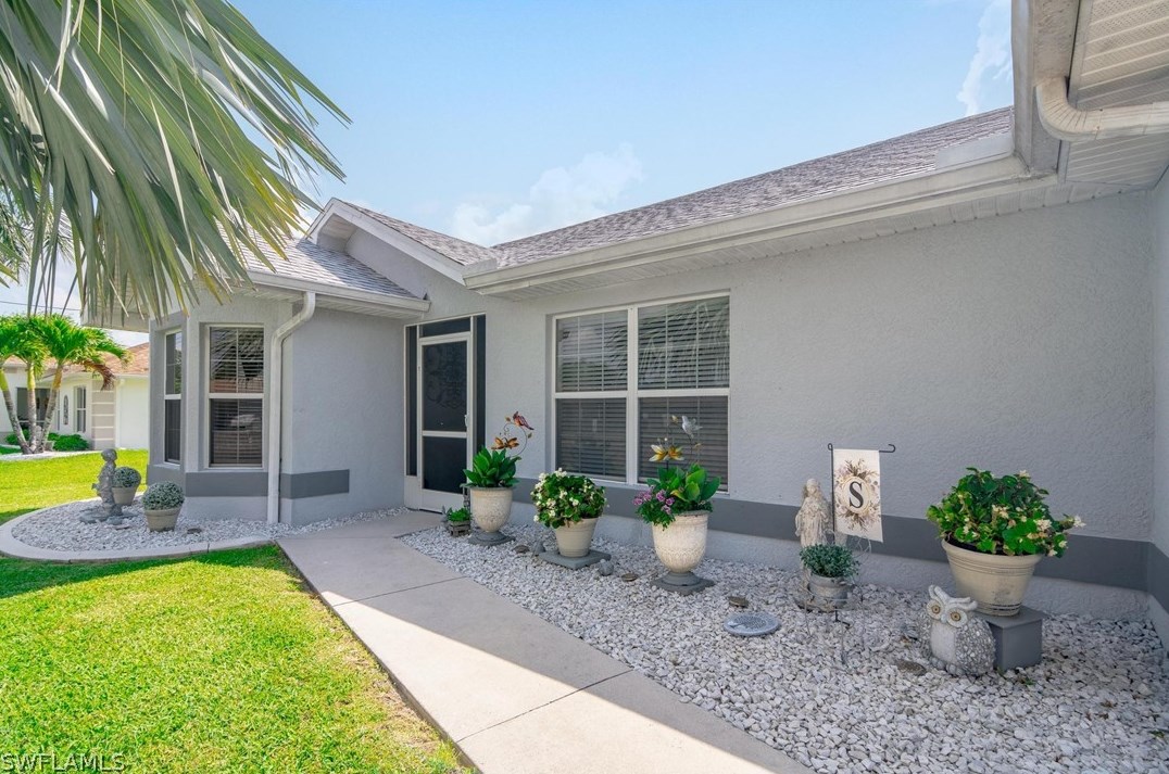 234 North Ave, Lehigh Acres, FL 33936-1400