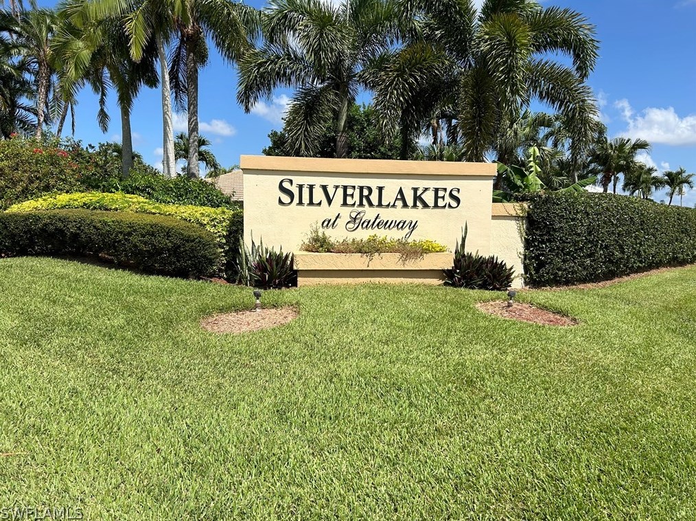 11318 Lakeland Cir, Fort Myers, FL 33913-6913