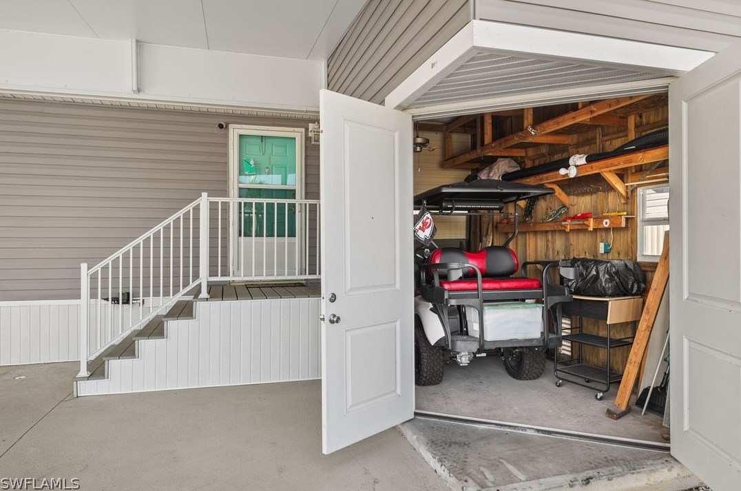 2950 Sloop Ln, Saint James City FL  33956-2388 exterior