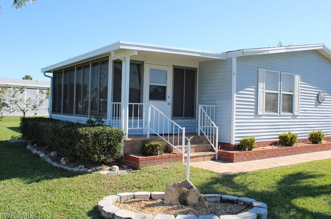 10514 Winchester Ct, Fort Myers, FL 33908