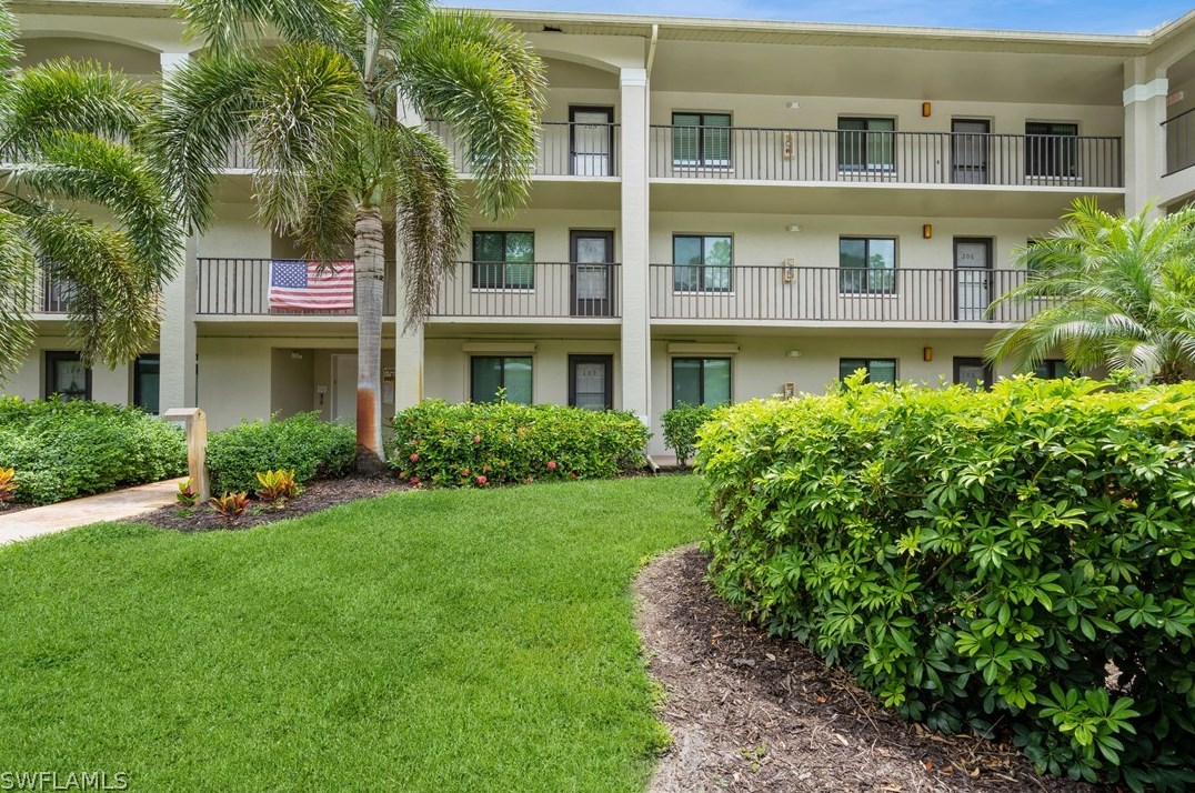 5716 Deauville Cir #i205, Naples, FL 34112