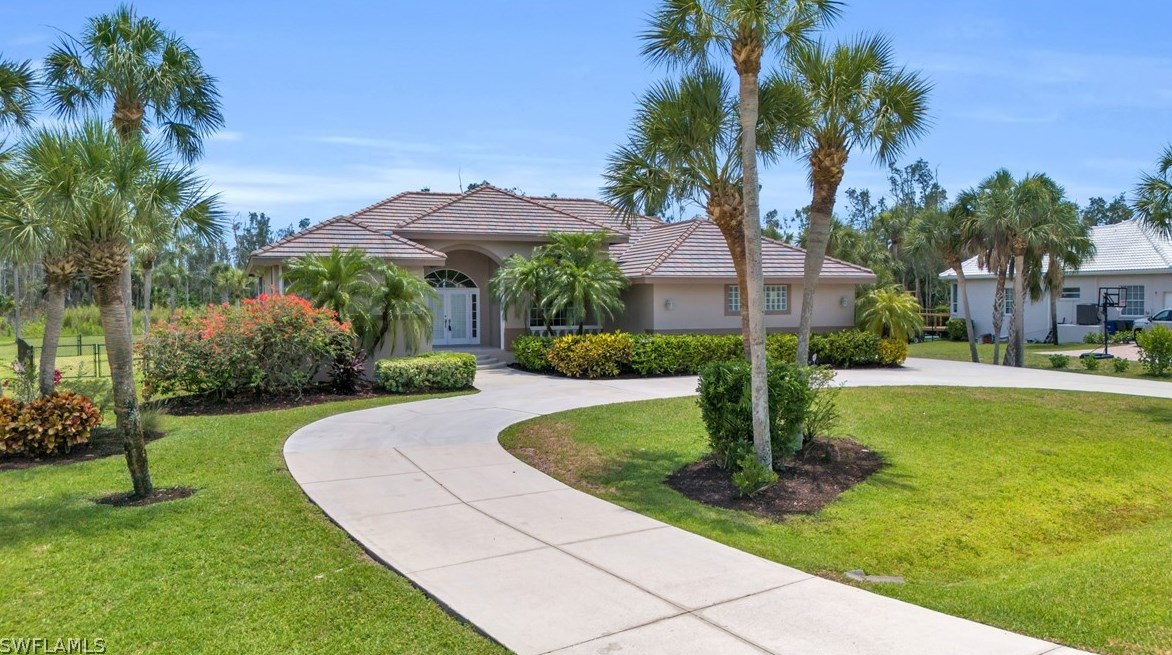 8721 Belle Meade Dr, Fort Myers, FL 33908-6007