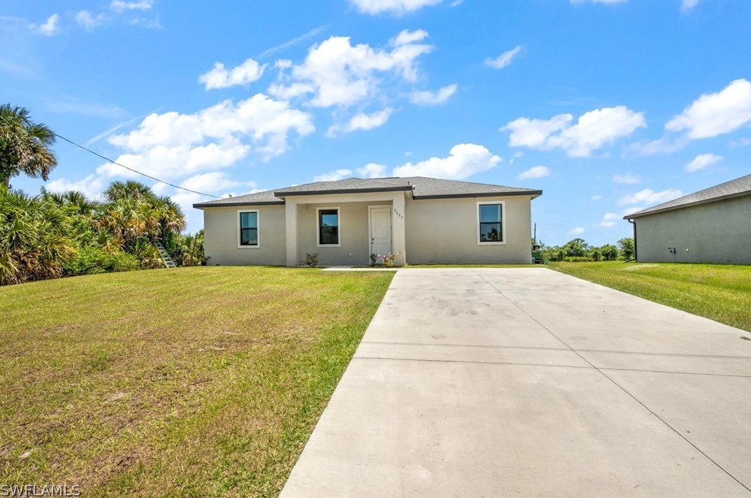 5007 W Hummingbird Dr, Labelle, FL 33935