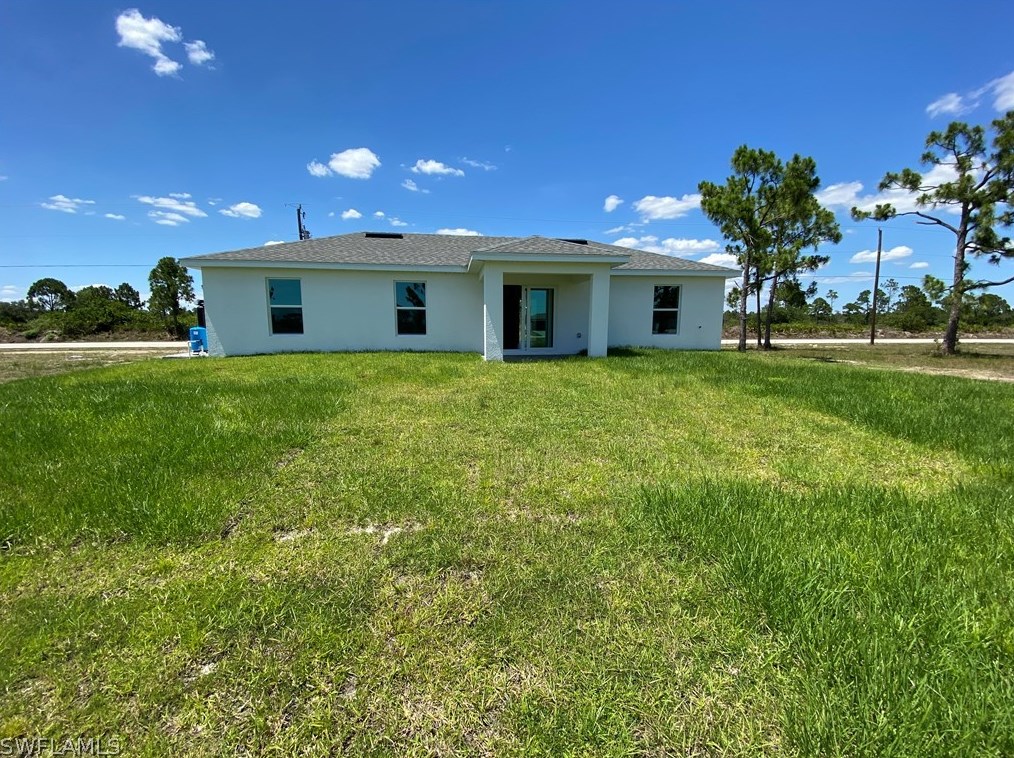 1906 Jacaranda Pkwy, Cape Coral, FL 33993-8325