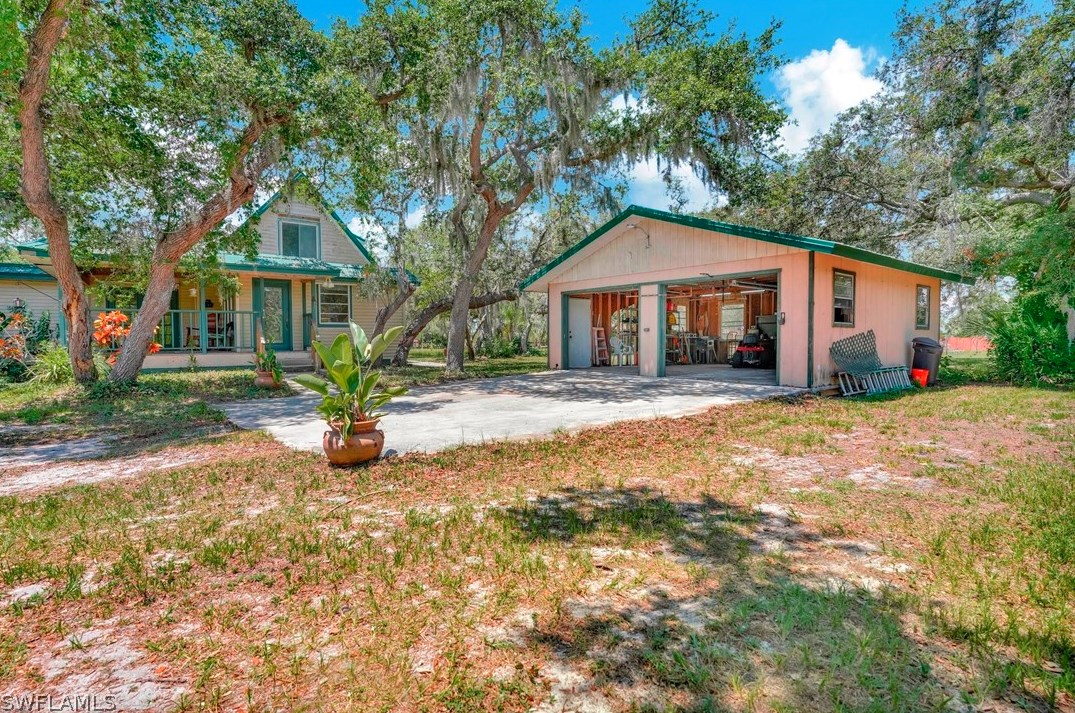 29199 Livingston Dr, Punta Gorda, FL 33982