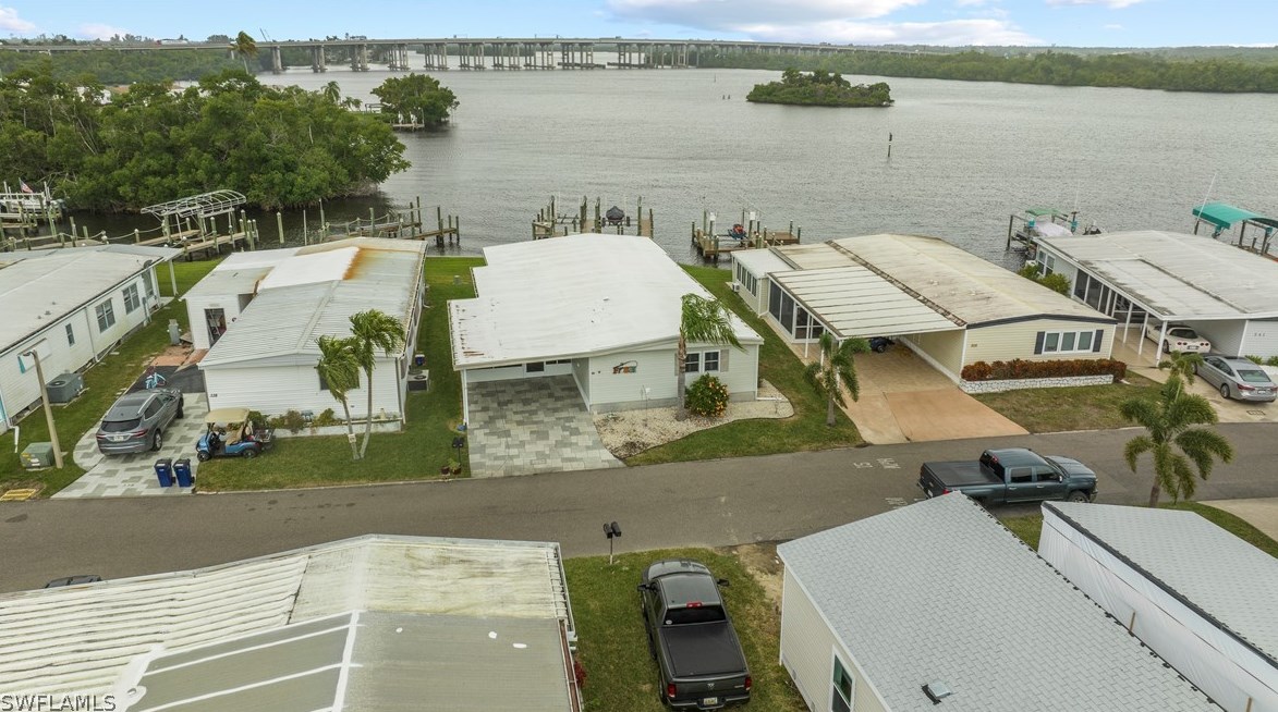 339 Shoreland Dr, Fort Myers, FL 33905-3164