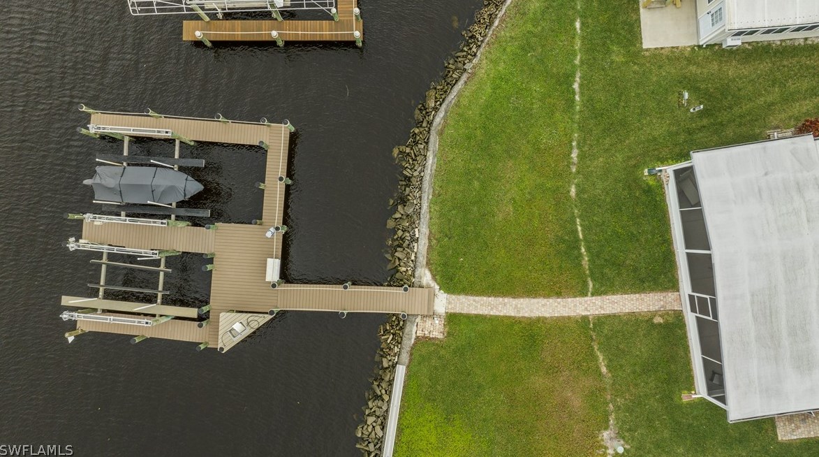 339 Shoreland Dr, Fort Myers FL  33905-3147 exterior