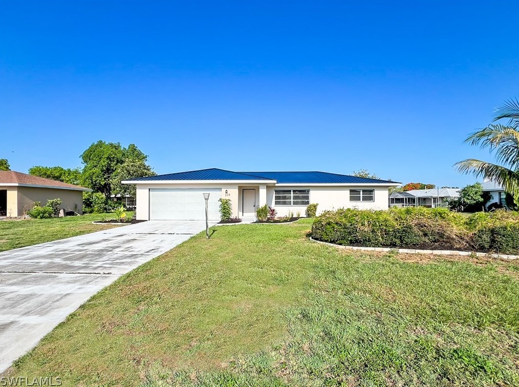 112 Richmond Ave, Lehigh Acres, FL 33936-6960