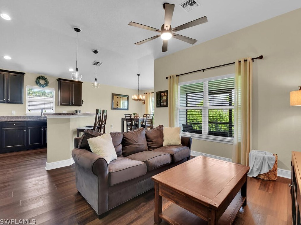 2209 33rd St, Cape Coral, FL 33909-7382