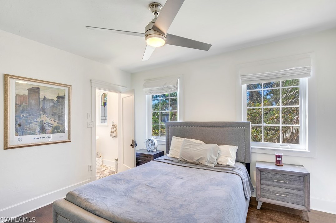 1221 Canterbury Dr, Fort Myers FL  33901-8762 exterior