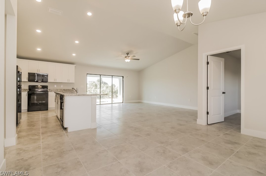 2704 31st St Sw, Lehigh Acres, FL 33976