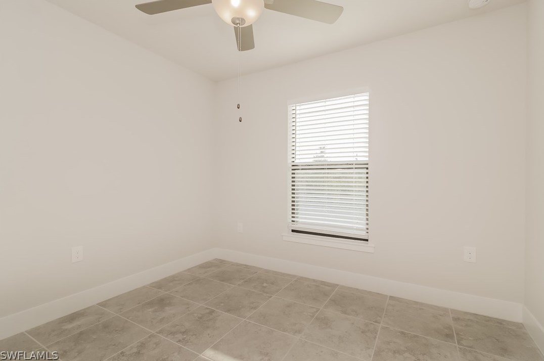 2704 31 St, Lehigh Acres FL  33971-5748 exterior