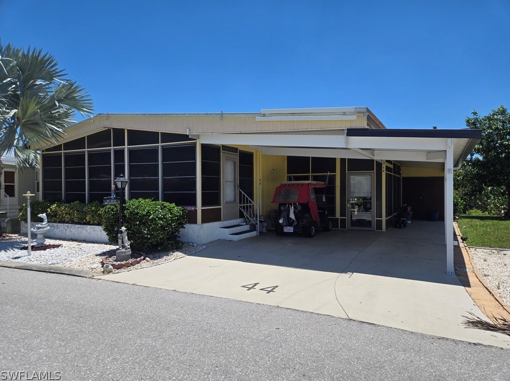 44 Nicklaus Blvd, Fort Myers, FL 33903-2619