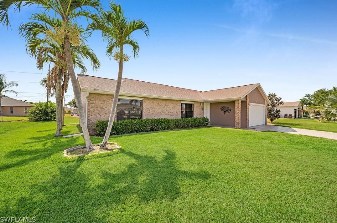 4417 15th Ave, Cape Coral, FL 33909-6106
