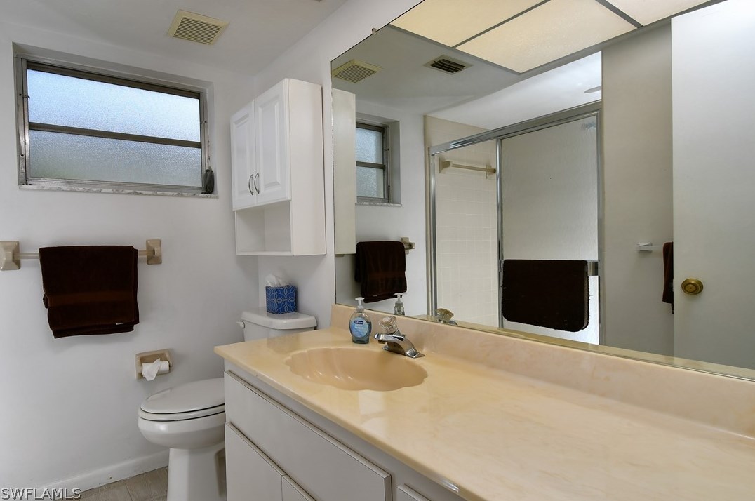 2 Regency Ct, Lehigh Acres FL  33936-5287 exterior