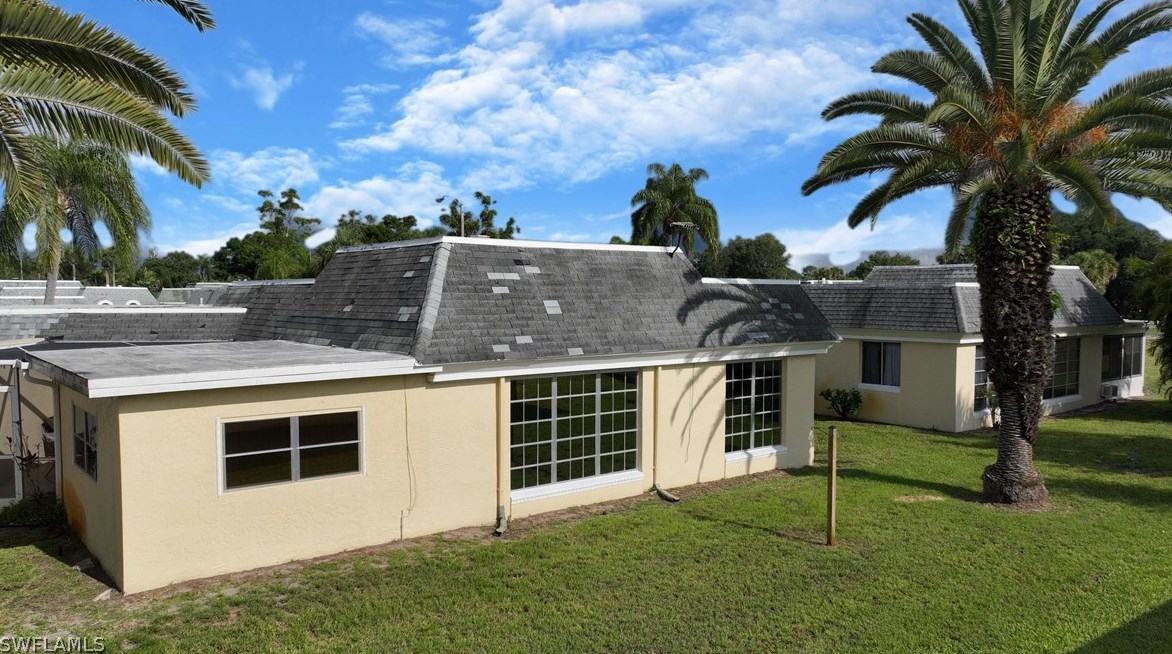 2 Regency Ct, Lehigh Acres FL  33936-5287 exterior