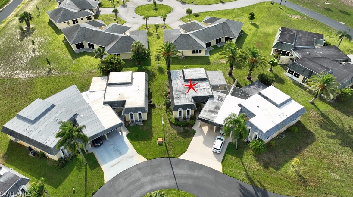 2 Regency Ct, Lehigh Acres FL  33936-5287 exterior