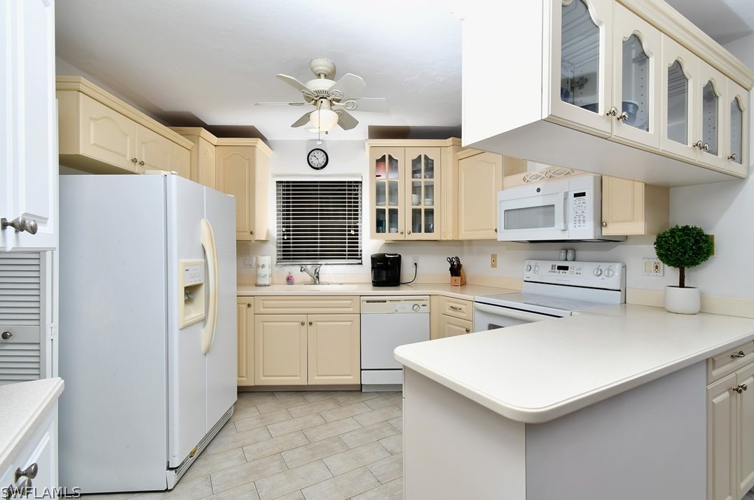 2 Regency Ct, Lehigh Acres FL  33936-5287 exterior