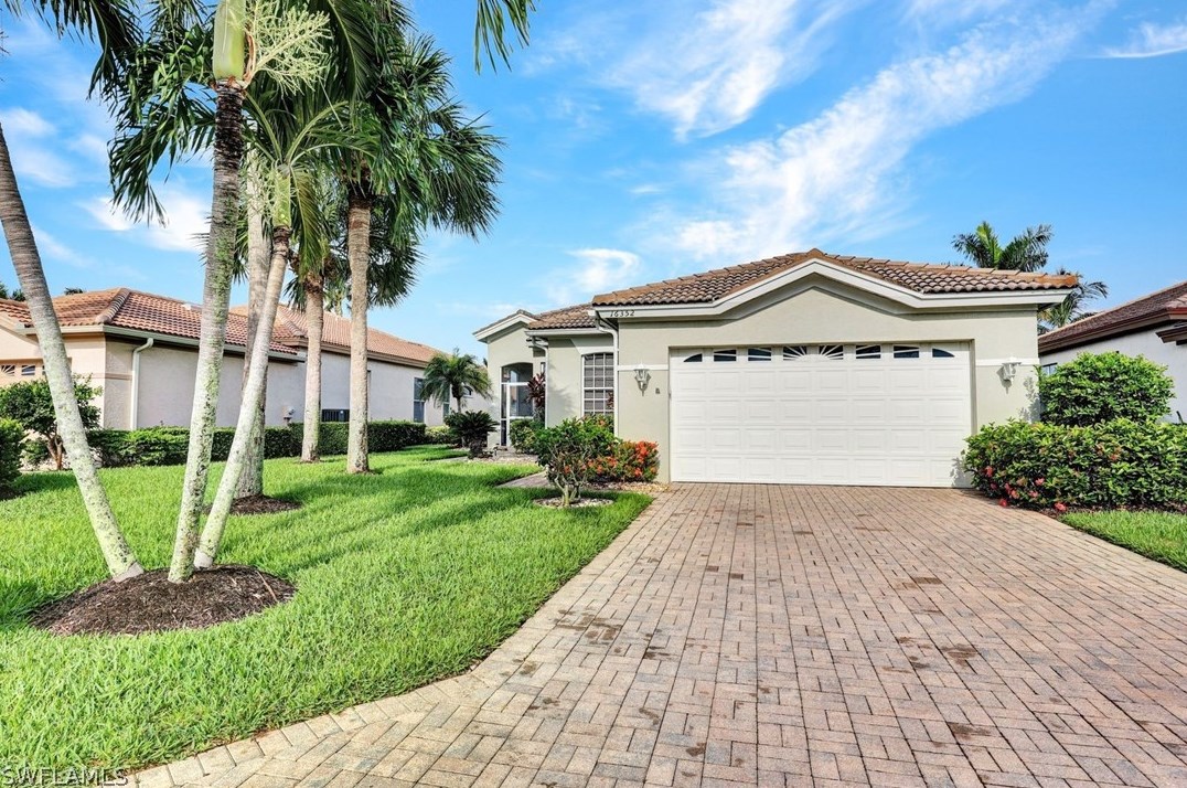 16352 Willowcrest Way, Fort Myers, FL 33908-6224