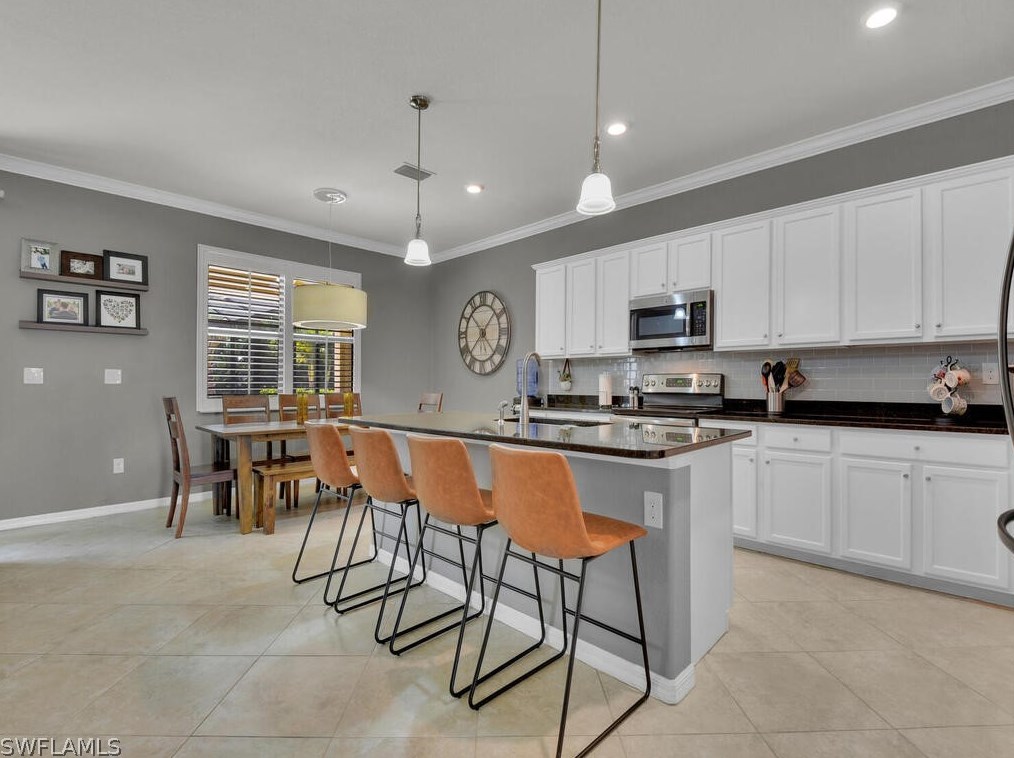 10929 Cherry Laurel Dr, Fort Myers FL 33912-8906 exterior