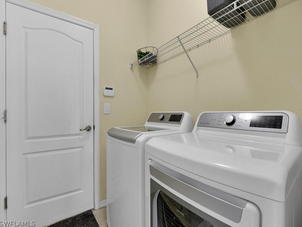 10929 Cherry Laurel Dr, Fort Myers FL 33912-8906 exterior