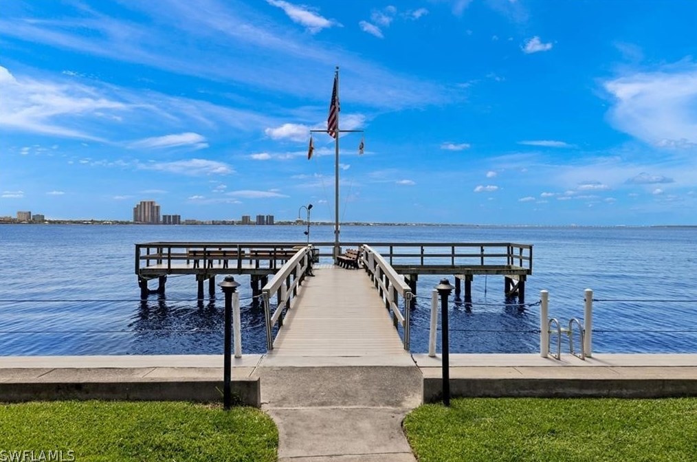 3460 N Key Dr #207, Fort Myers, FL 33903