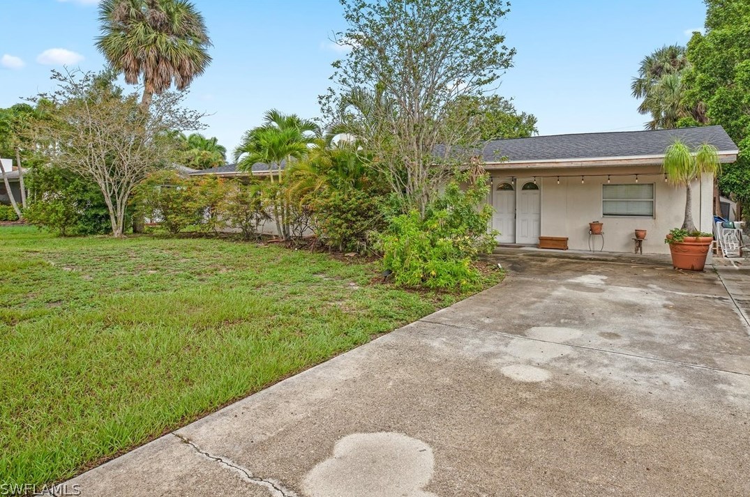 10520 Mcgregor Blvd, Fort Myers, FL 33919-1601