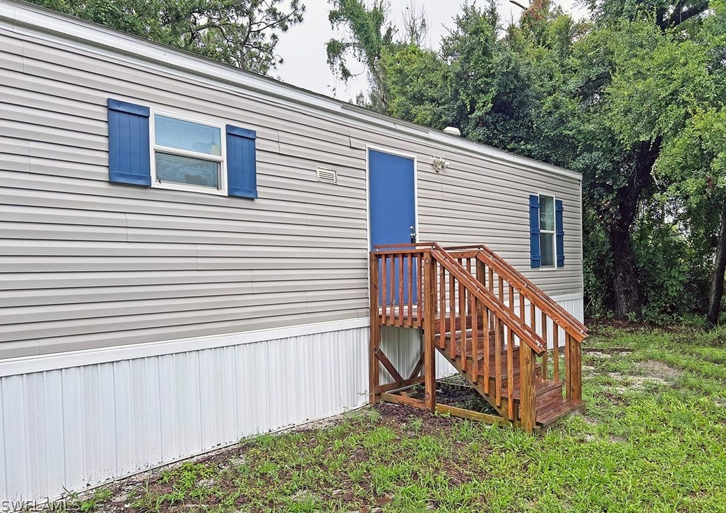 8385 Ebson Dr, Fort Myers, FL 33917