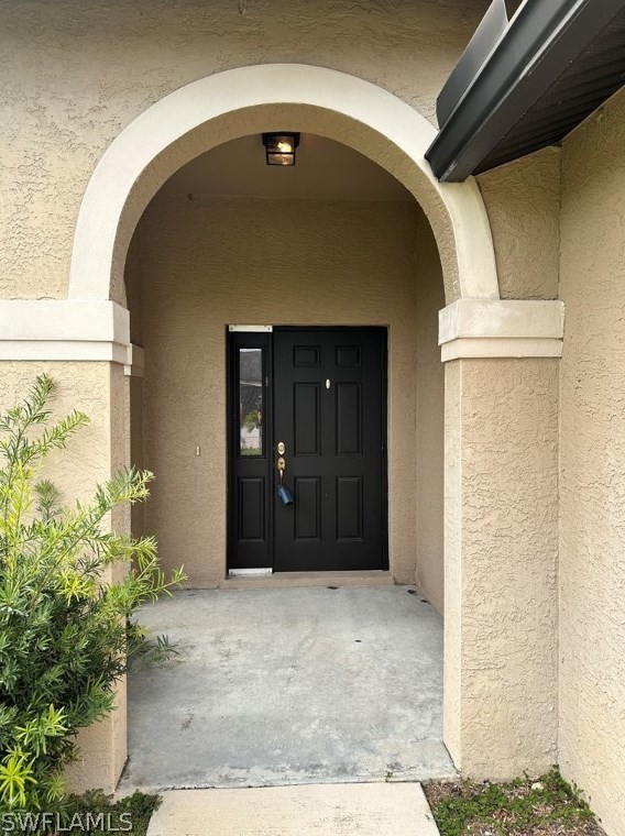 529 Se 4th St, Cape Coral, FL 33990