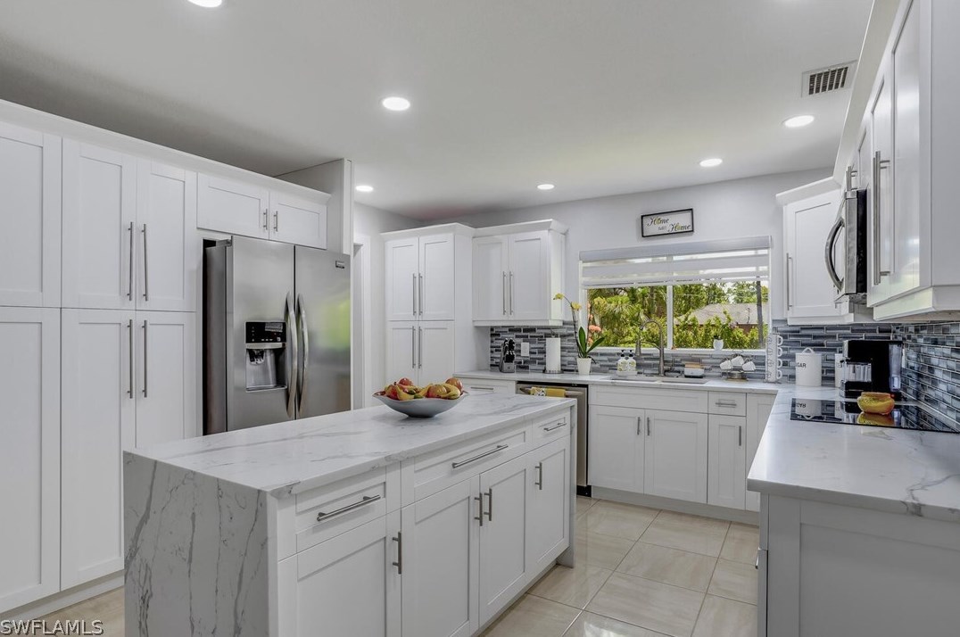 3680 31st Ave, Naples, FL 34117-8456