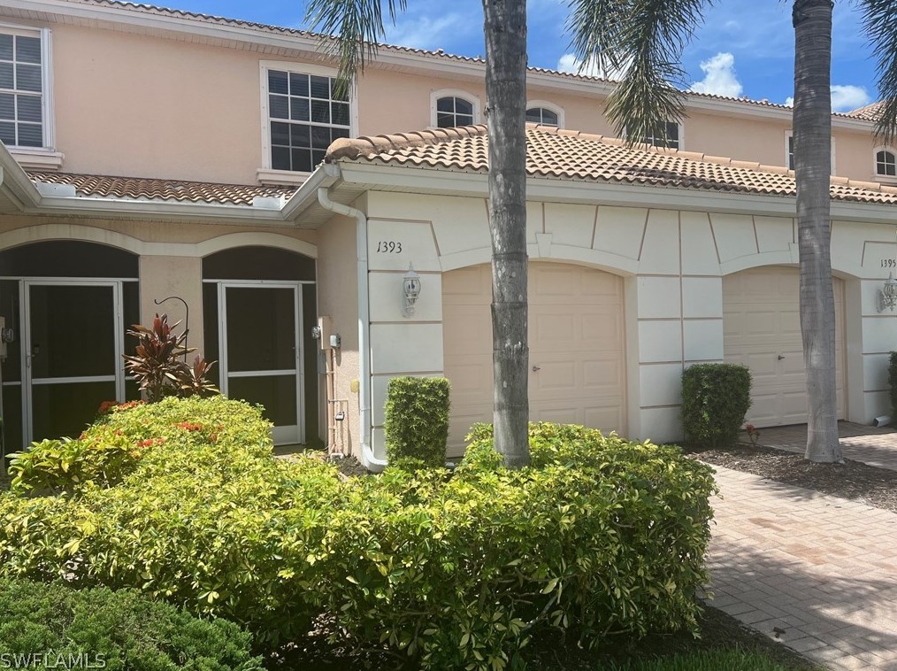 1393 Weeping Willow Ct, Cape Coral, FL 33909
