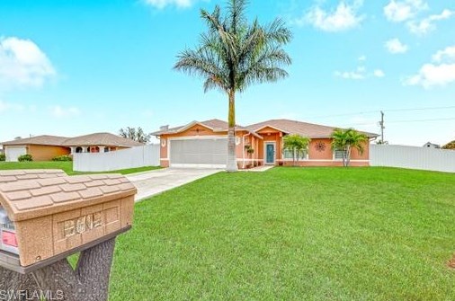 2013 6th Pl, Cape Coral, FL 33909-4371