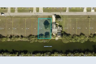 334 NE 25th Terrace, Cape Coral, FL 33909 - Photo 1