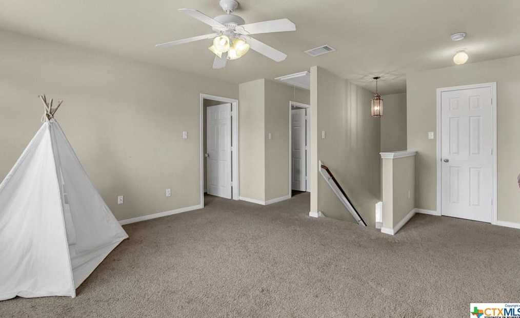 509 Chapel Bnd, New Braunfels TX 78130-3190 exterior