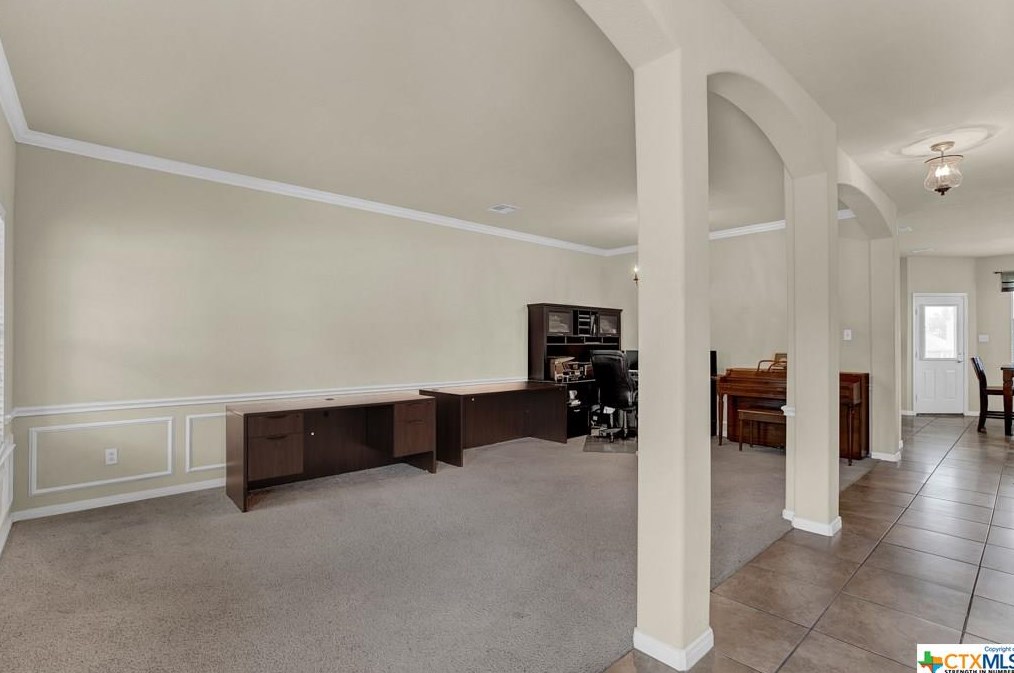 509 Chapel Bnd, New Braunfels TX 78130-3190 exterior