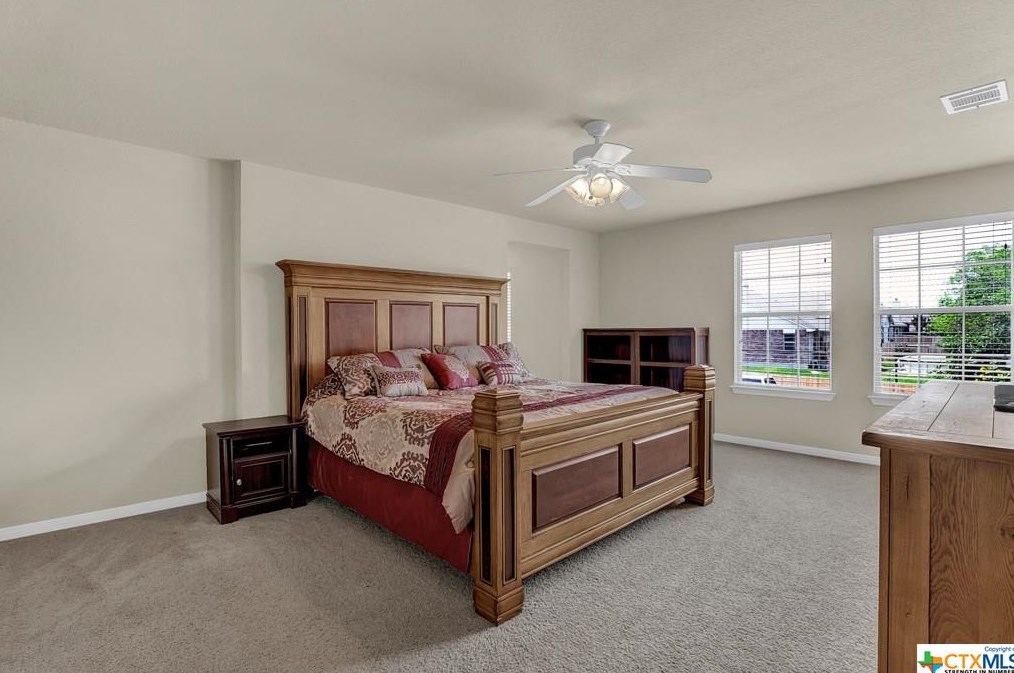 509 Chapel Bnd, New Braunfels TX 78130-3190 exterior