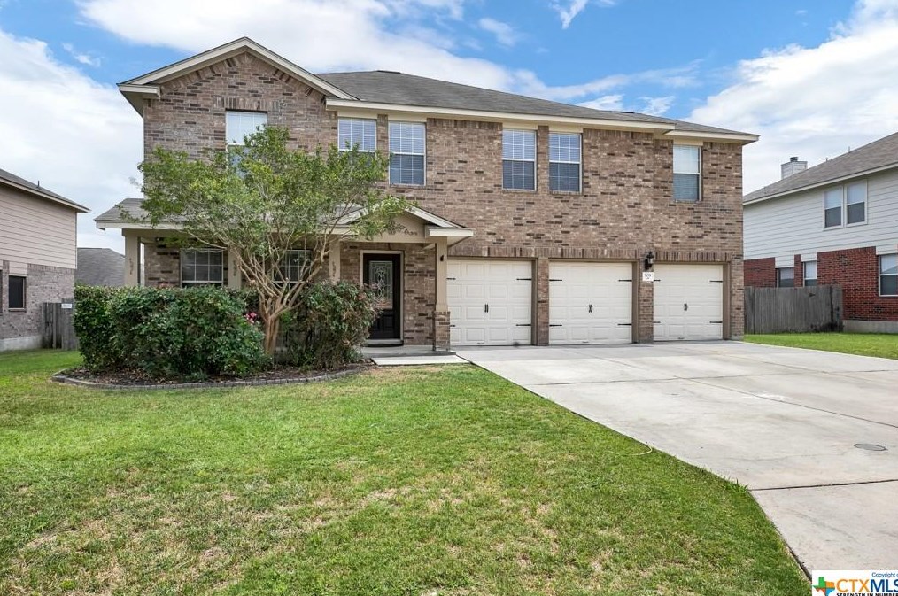 509 Chapel Bnd, New Braunfels, TX 78130-3364