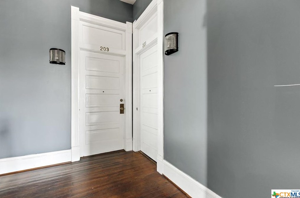 202 N Lbj #204, San Marcos, TX 78666