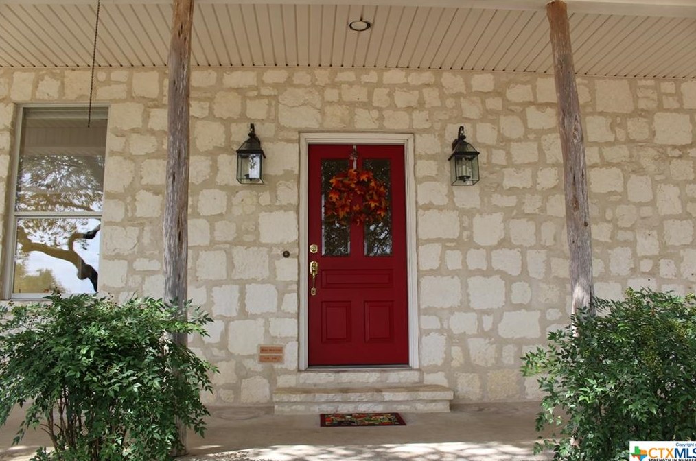 130 Hollow Oak, New Braunfels, TX 78132-3790