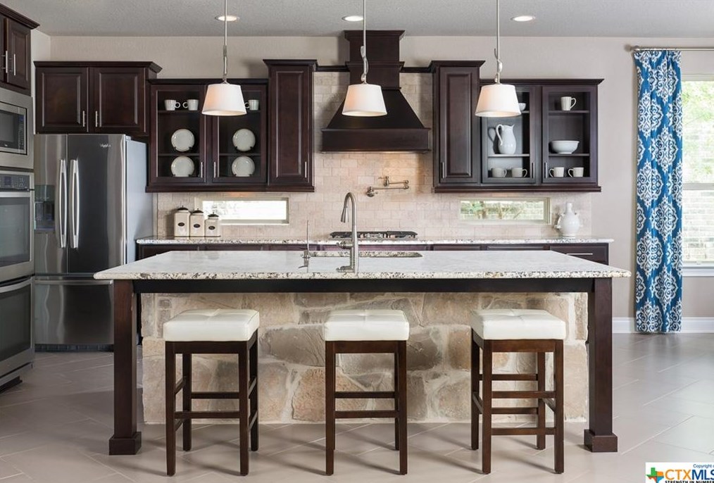 1028 Stone Xing, New Braunfels TX 78132-2150 exterior