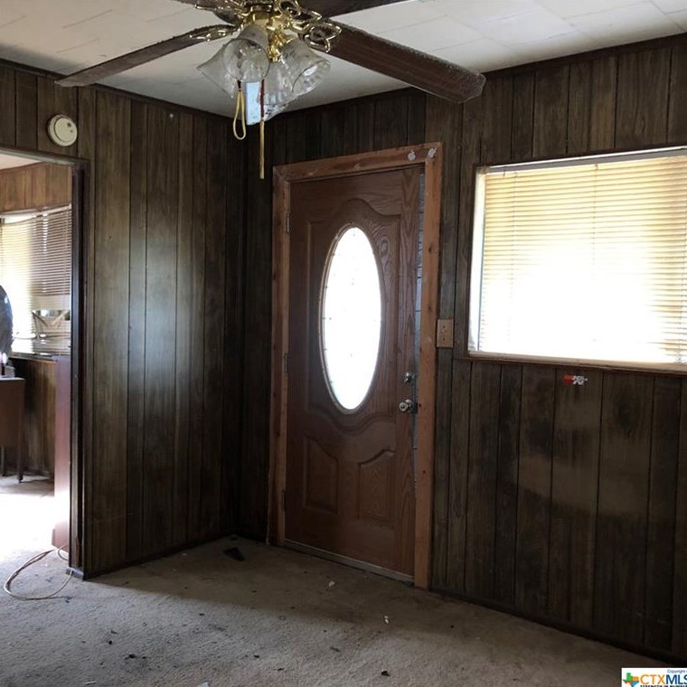 2205 San Antonio St, New Braunfels TX 78130-6764 exterior