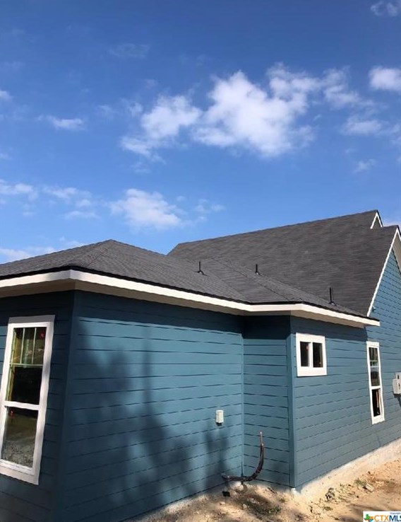 2234 Candlelight Dr, New Braunfels, TX 78133-4092