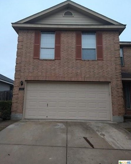 214 Burleson Dr, New Braunfels, TX 78130-3183