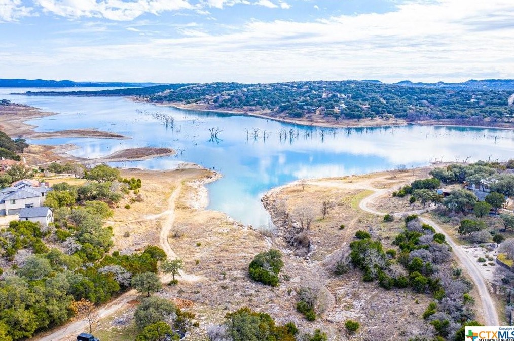 116 Middle Ln, New Braunfels TX 78133-4353 exterior