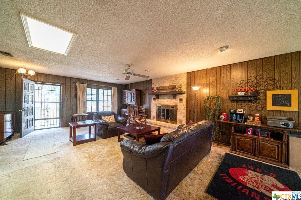 116 Middle Ln, New Braunfels TX 78133-4353 exterior