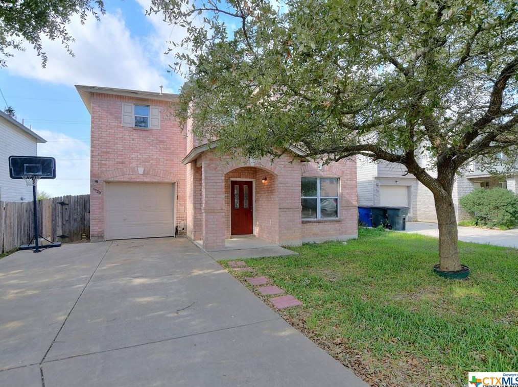 3920 Cherokee Blvd, New Braunfels, TX 78132-5085
