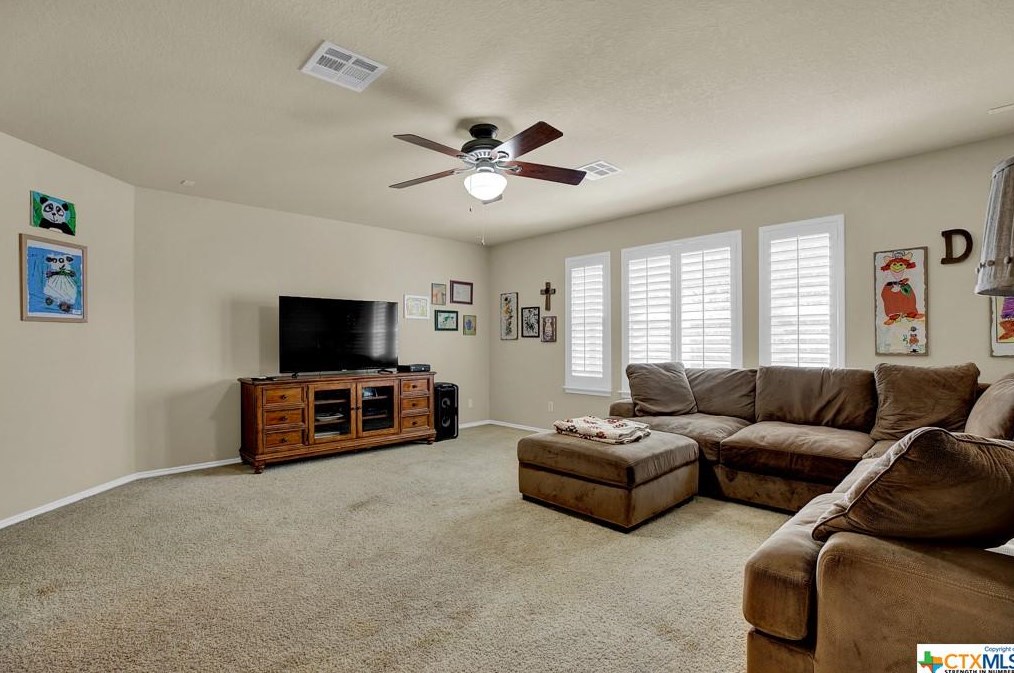 777 San Mateo, New Braunfels TX 78132-2874 exterior